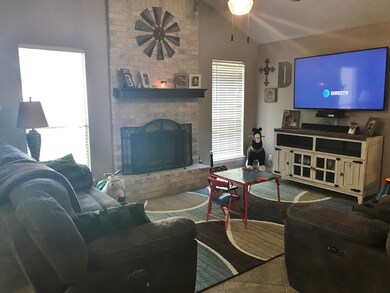 2608 La Mesa St, Bay City, TX 77414 - photo 4