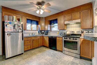 72 Harrison St, Cumberland, RI 02864 - photo 4