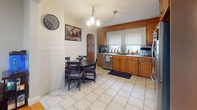 37 Willis Ave unit 1, Medford, MA 02155 - photo 2