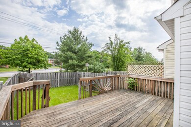 6 Kimberlys Ct, Baltimore, MD 21244 - photo 2