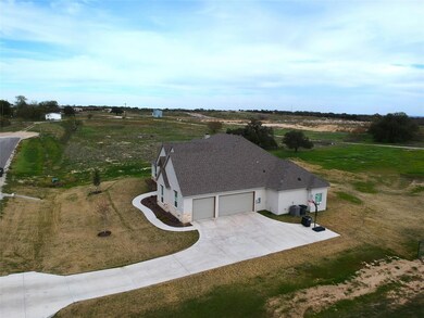 472 Red Bird Dr, Springtown, TX 76082 - photo 2