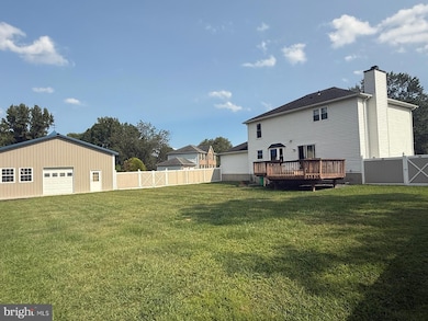 11702 Carol Ann Ct, Upper Marlboro, MD 20774 - photo 5