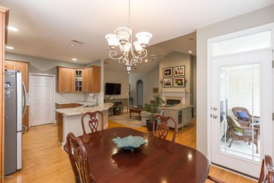 Dining Living 1