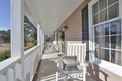 581 Richmond Rd Ext porch