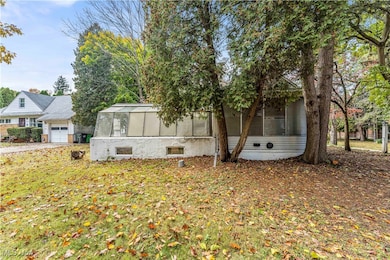 2150 Glenridge Rd, Euclid, OH 44117 - photo 2