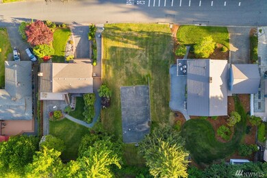 9710 NE 139th St, Kirkland, WA 98034 - photo 5