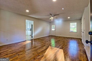 271 Modoc Dr, Cornelia, GA 30531 - photo 3