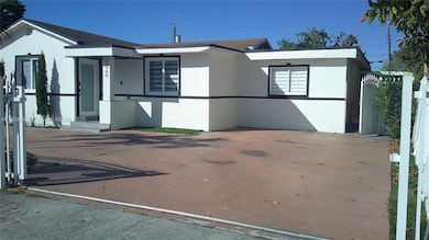 5066 E 9th Ct, Hialeah, FL 33013 - photo 6