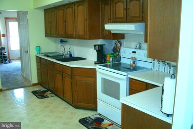 546 Compass Rd E, Middle River, MD 21220 - photo 7