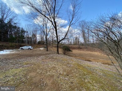 191 Honeysuckle Ln, Berkeley Springs, WV 25411 - photo 4