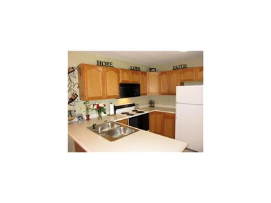 Kitchen. All appliances, including washer and drye