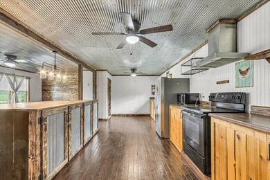 1241 Oak Grove Rd, Goodspring, TN 38460 - photo 7