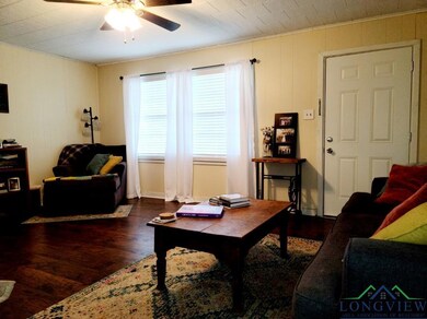 401 Peterson Rd, Kilgore, TX 75662 - photo 4