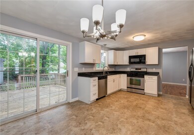 79 Warren Ave, Woonsocket, RI 02895 - photo 4