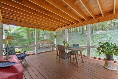 New screened-in porch!