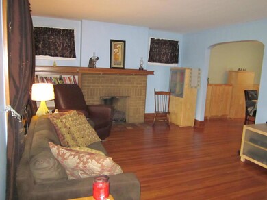 897 Montrose Ave, Columbus, OH 43209 - photo 6