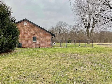 1820 W Us Highway 136, Covington, IN 47932 - photo 6