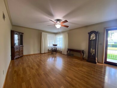 902 20th St, Columbus, NE 68601 - photo 4