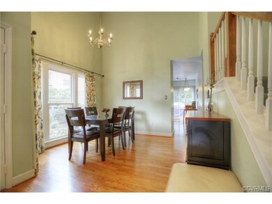 Large Dining Area w/sunny windows and vaulted ceil