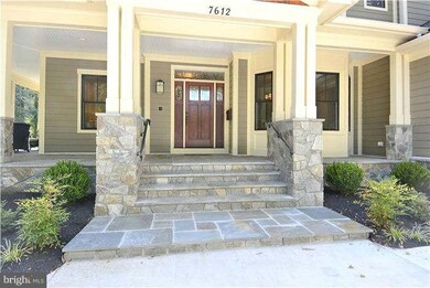 7612 Holiday Dr, Alexandria, VA 22308 - photo 2