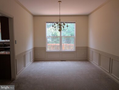 15469 Ambergate Dr, Woodbridge, VA 22193 - photo 4