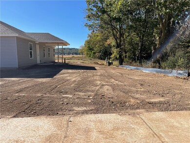 318 Saydi St, Elkins, AR 72727 - photo 4