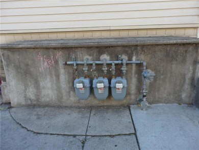 3 gas meters
