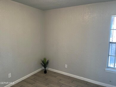 2017 Solano Dr, El Paso, TX 79935 - photo 4