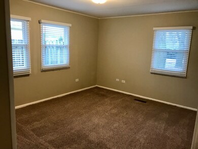 804 E Elm St, Wheaton, IL 60189 - photo 4