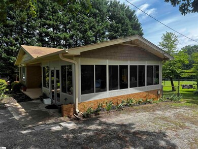 228 Styles Rd, Taylors, SC 29687 - photo 3