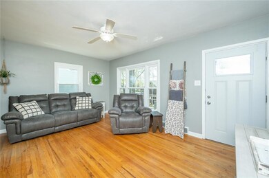 1219 57th Place, Des Moines, IA 50311 - photo 4