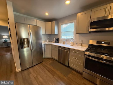 23 Dan Rd, Trenton, NJ 08620 - photo 6