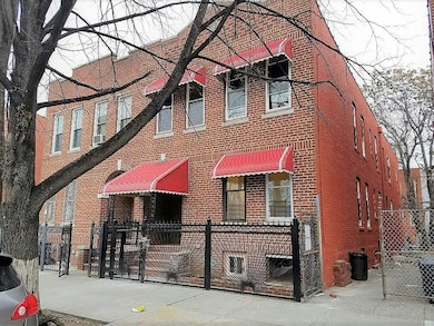 1116 Metcalf Ave, Bronx, NY 10472 - photo 2