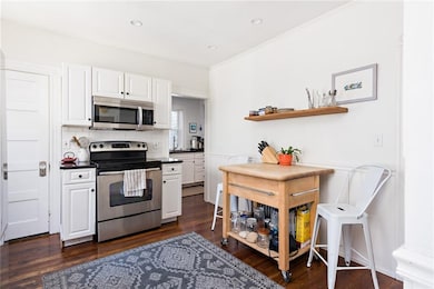 13 Dartmouth St, Newport, RI 02840 - photo 4