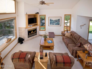 4620-NorthPoint-MLS_04