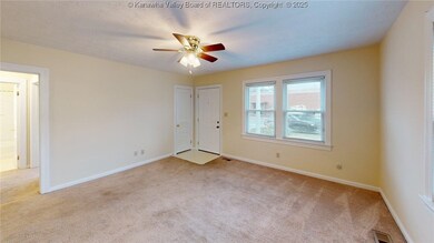 1320 E Pea Ridge Rd, Huntington, WV 25705 - photo 4