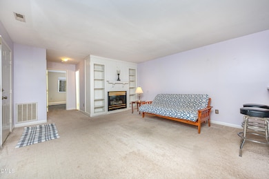 380 Summerwalk Cir unit 380, Chapel Hill, NC 27517 - photo 4