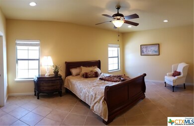 2211 Gruene Lake Dr, New Braunfels, TX 78130 - photo 6