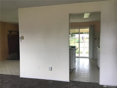 226 W Branch St, Chehalis, WA 98532 - photo 2