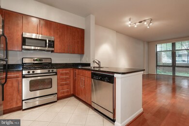 Clarendon 1021 unit 103, Arlington, VA 22201 - photo 6