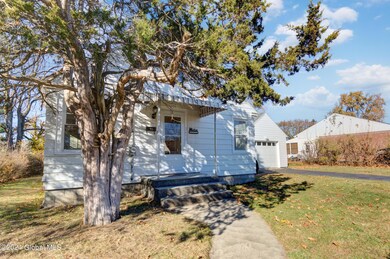 2450 3rd st-10