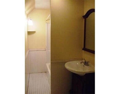 6 Beckman St unit 3, Worcester, MA 01607 - photo 4