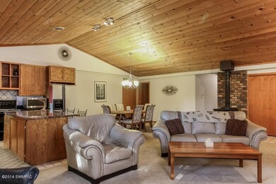008-Living_Room-1244846-mls
