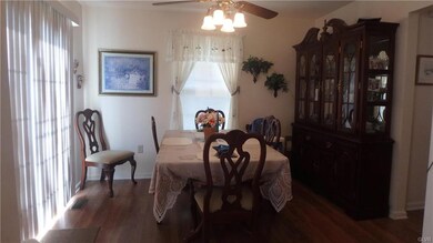 701 Bach Ct, Freemansburg, PA 18017 - photo 3