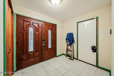 1119 Grouse Ct, Bushkill, PA 18324 - photo 4