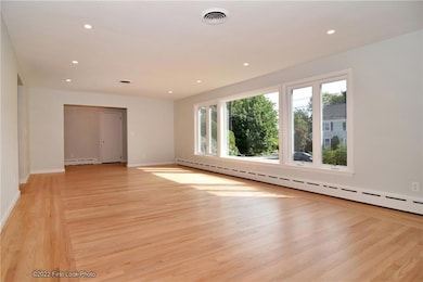 555 East Ave, Pawtucket, RI 02860 - photo 5