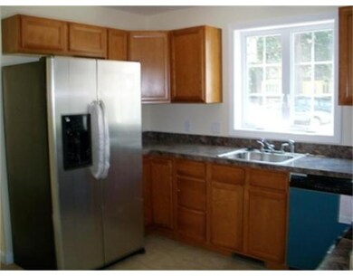 92 Chestnut St, Indian Orchard, MA 01151 - photo 4