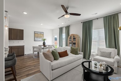 6217 Taramore Ln NW, Huntsville, AL 35806 - photo 2