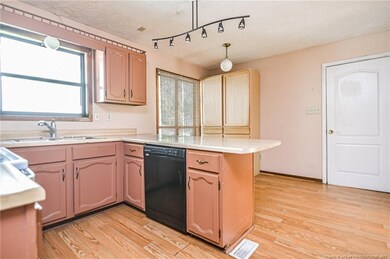 4463 Kinkead Ct, Fayetteville, NC 28314 - photo 6