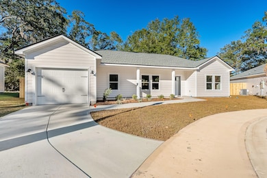 37 Shebbi Ln, Freeport, FL 32439 - photo 2